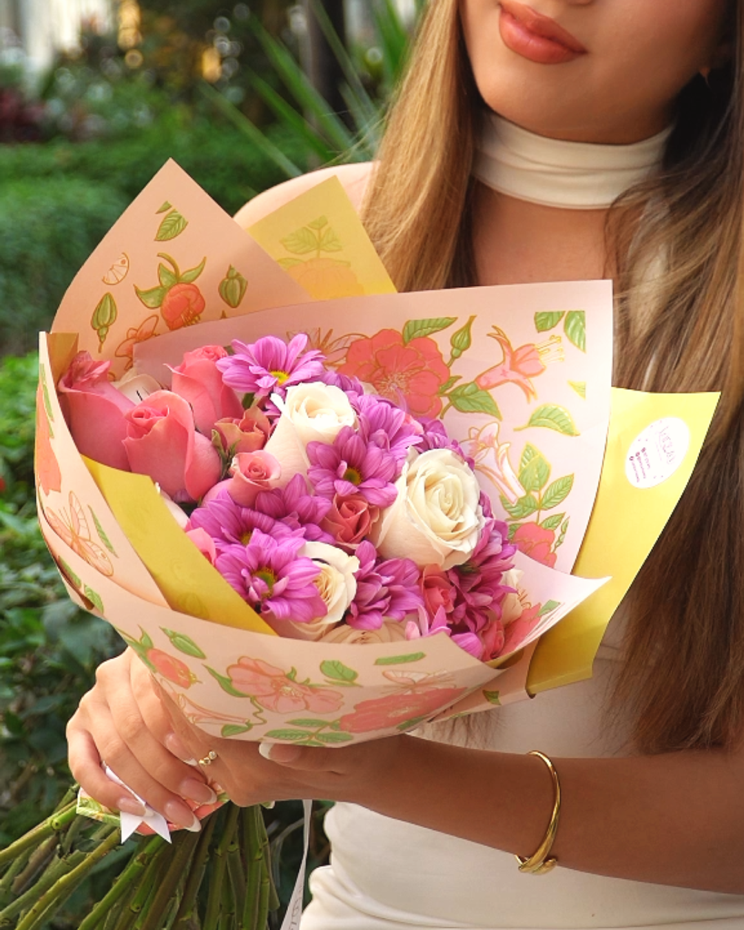 Ramo de Rosas Rosadas y Blancas – Jardín Rosé